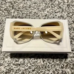 Marc Jacobs MJ 121 Sunglasses Marc Jacobs MJ 1000/S Sunglasses | FramesDirect.com main image 4